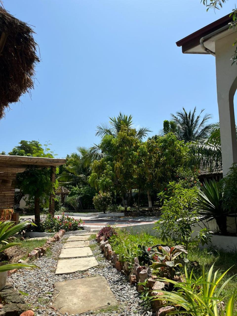 African Treasure Beach Resort Kokrobite Exteriér fotografie